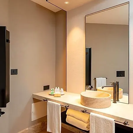 Hotell Sestante 4*